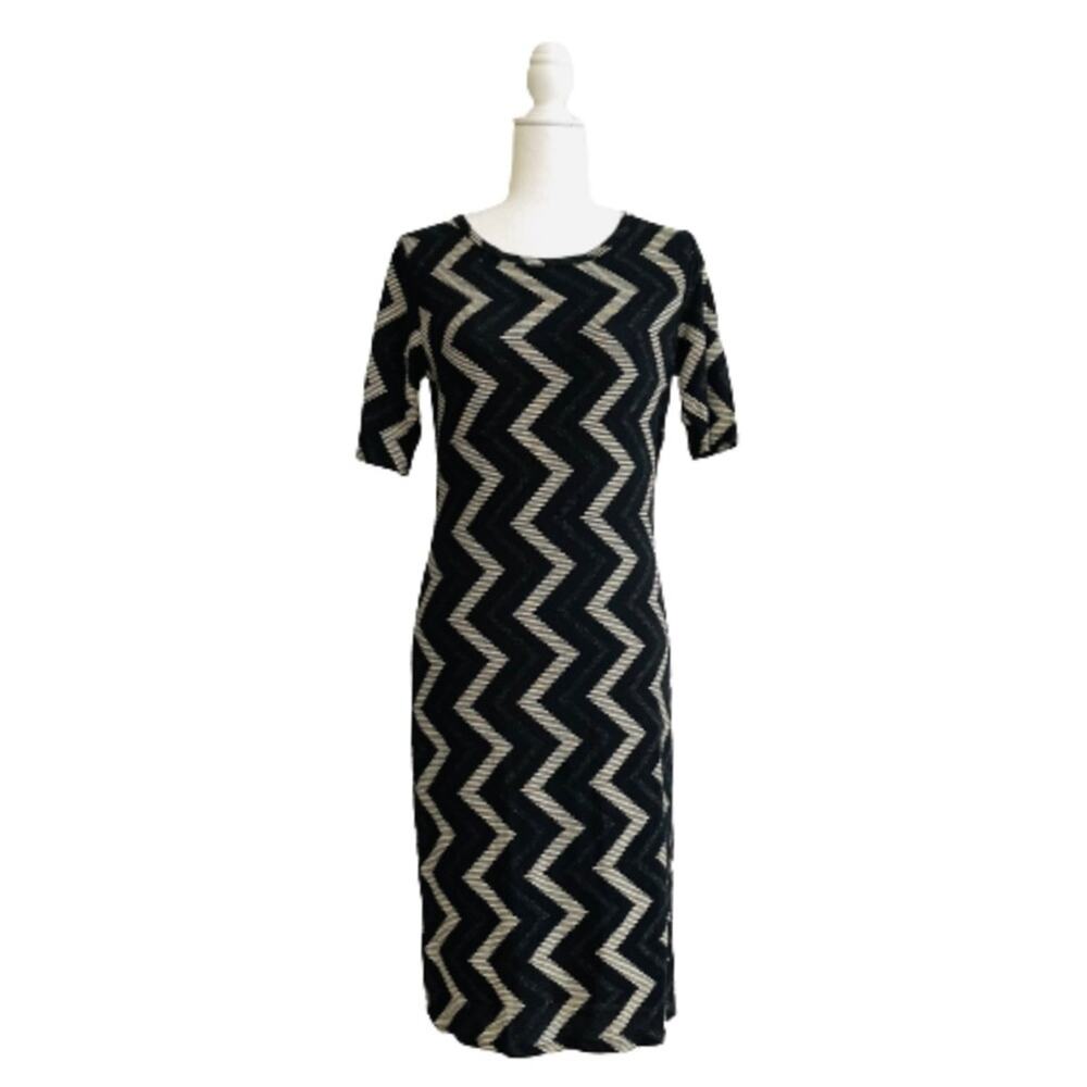 LuLaRoe Dress Julia Black Gold Glitter Chevron 1/2 Sleeve Elegant Medium NEW